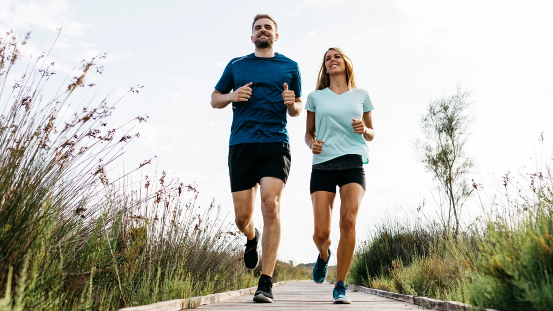 2026 Runner’s Gift Guide: Best Gifts for Every Budget and Running Level