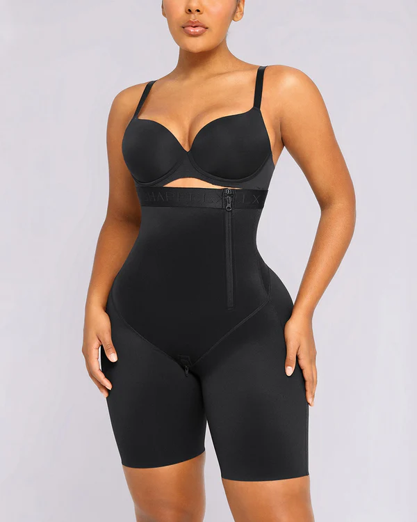 SilkSculpt High-Waisted Short